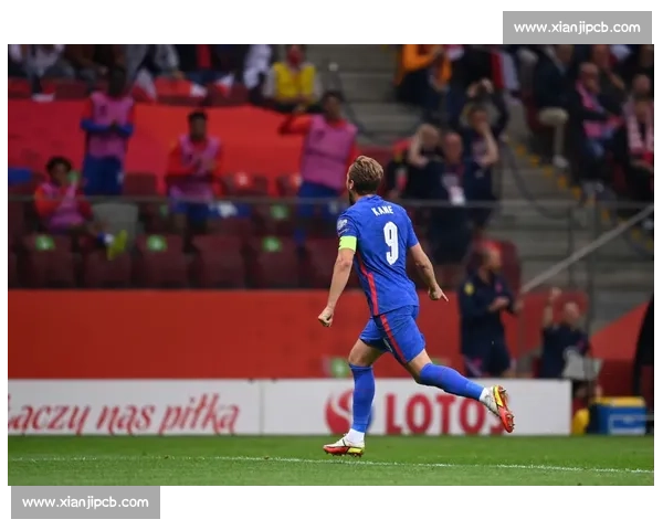 世预赛：希曼斯基神仙球 + 助攻，波兰 2-0 立陶宛