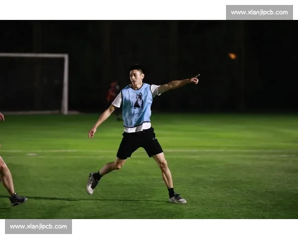 边走边扔赢金牌:中国飞盘如何用散步式战术突围国际赛场 边走边扔赢金牌:中国飞盘如何用散步式战术突围国际赛场